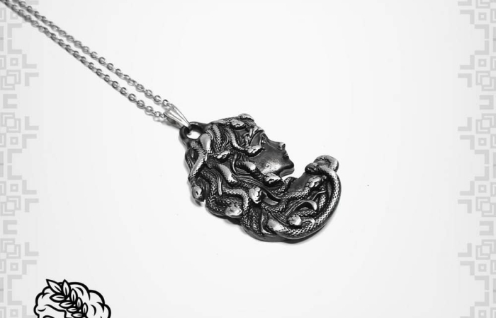 گردنبند مدوسا